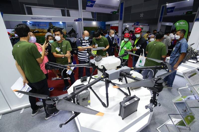 DJI