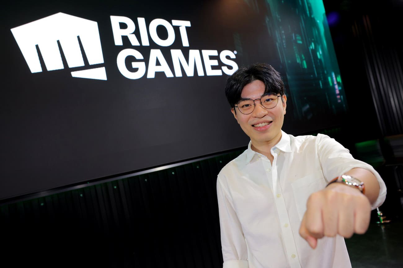 AIS eSports Studio