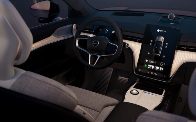Volvo EX90
