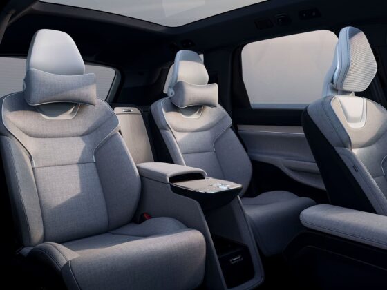 Volvo EX90