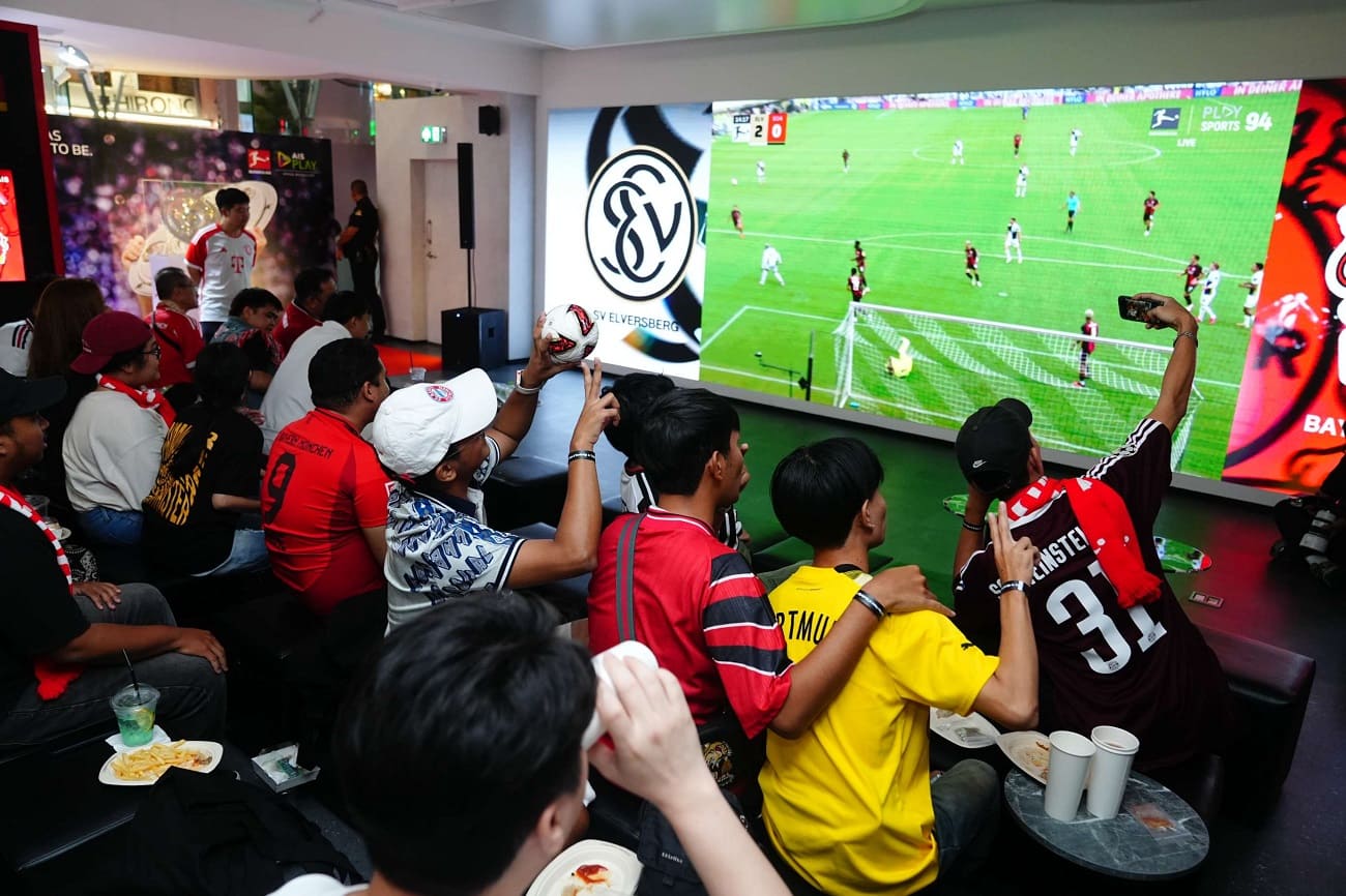AIS PLAY